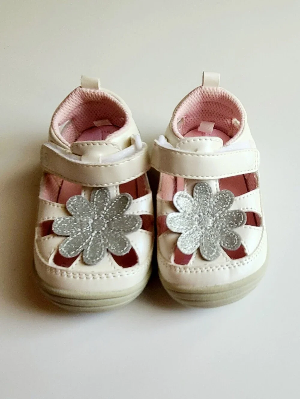 Stride Rite Alecia Sandels Shoes Girls Size 5 Infant White/Silver Flower